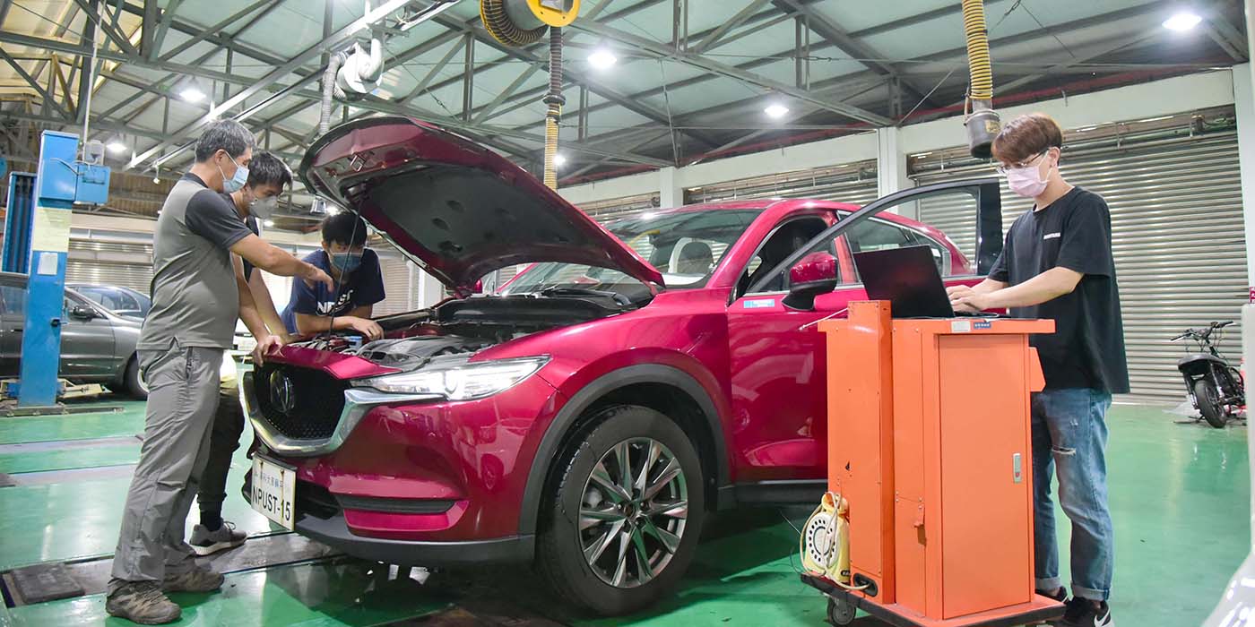 Mazda Motors Taiwan Donates a CX-5 to the NPUST Department of Vehicle Engineering