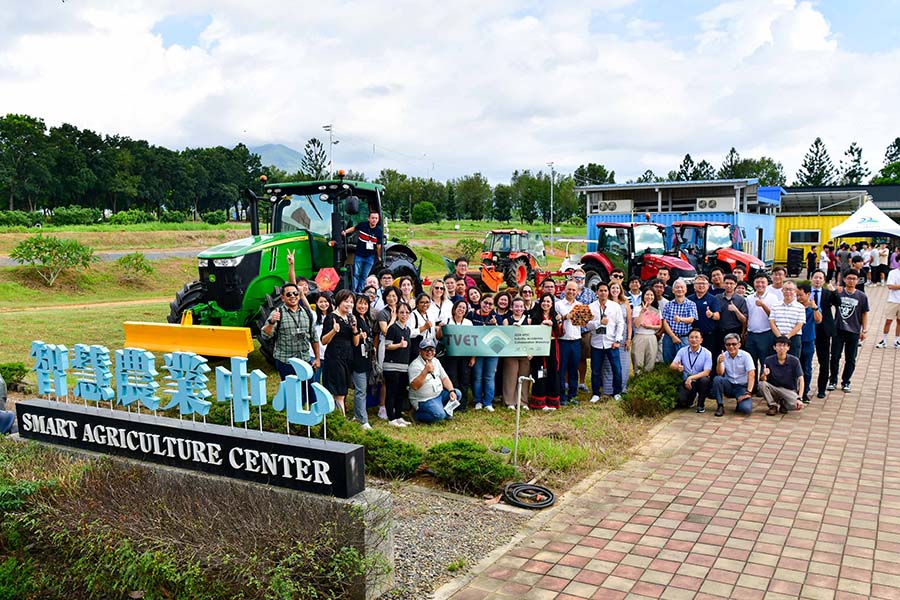 Representatives of APEC Economies Visit NPUST to Observe Best Practice Models for Sustainability and Talent Cultivation