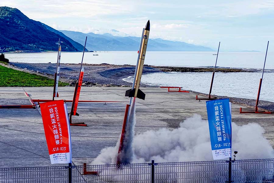 NPUST USR Aerospace Education Yields Fruit: Experimental High School Wins Rocket Competition
